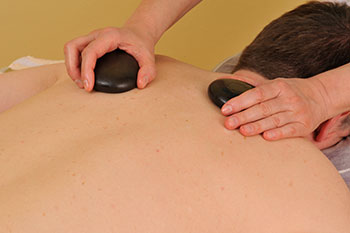 Wellnessmassage: Hot-Stone-Massage